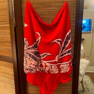 Free People strapless bodysuit🍒